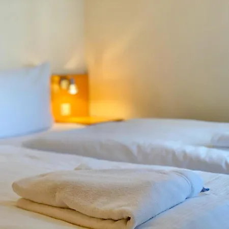 - Anna Anna App 13 *